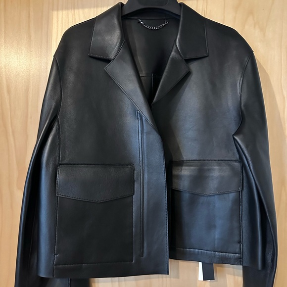 NEVER WORN Chic Black Leather Jacket - Picture 1 of 5